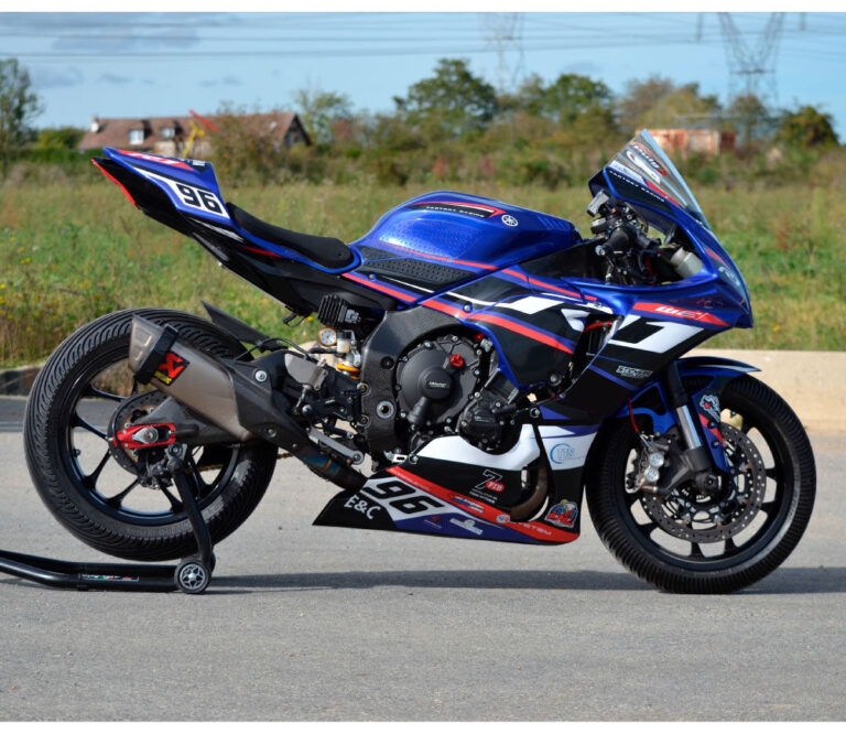 Order the R1 graphic kit - High Quality